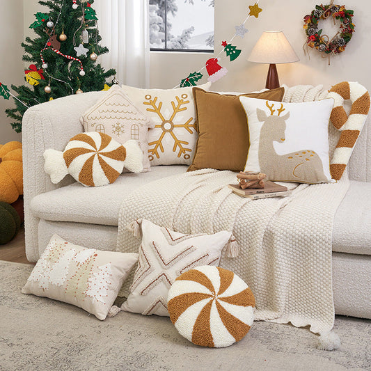 HKM-755731 Christmas House Embroidered Pillow - 45x40cm Polyester Cushion with PP Cotton Filling