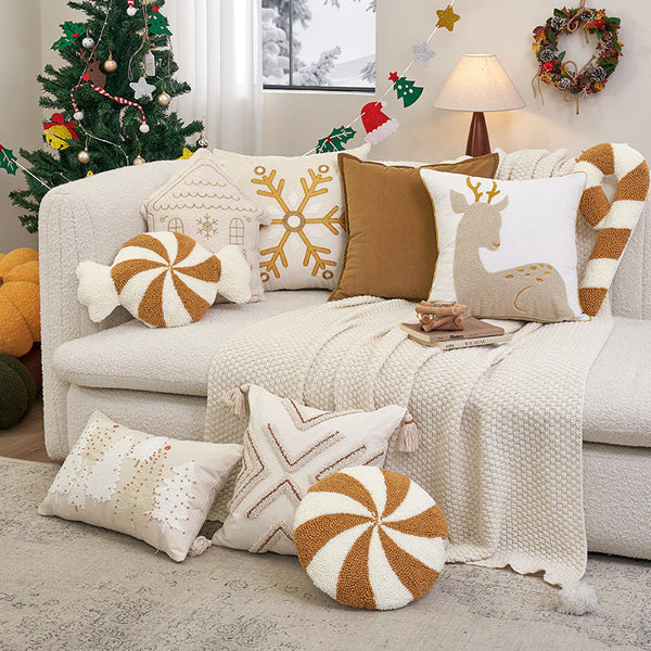 HKM-755731 Christmas House Embroidered Pillow - 45x40cm Polyester Cushion with PP Cotton Filling