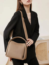 HKM-759123 Top Layer Cowhide Soft Box Handbag - Versatile Crossbody and Shoulder Bag in Milk Tea and Black