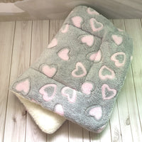 HKM-7604029 Soft Flannel Pet Blanket for Dogs and Cats ¨C Thick, Cozy, All-Season Plush with Non-Slip Design in Various Colors and Sizes