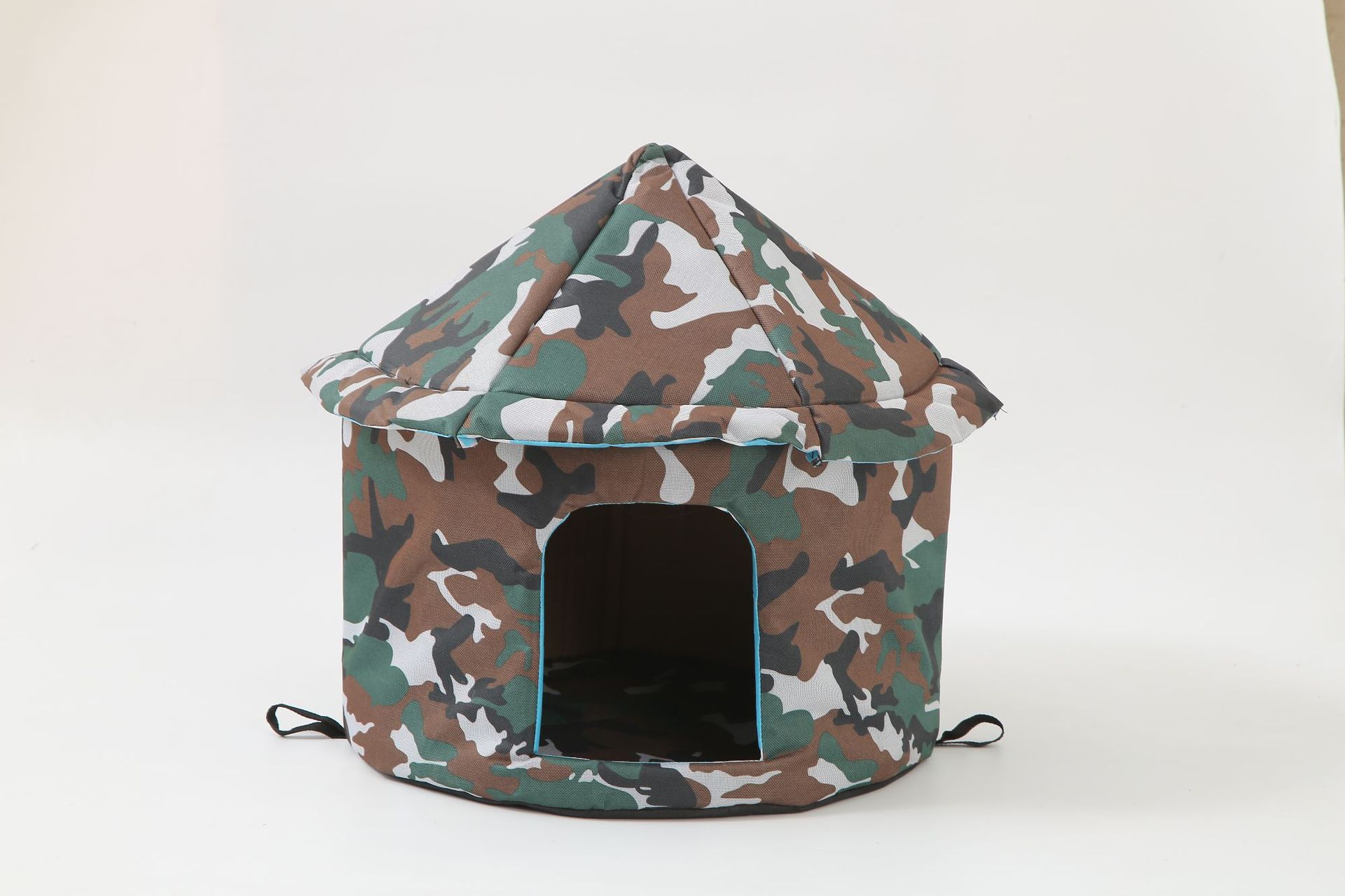 HKM-7629245 Outdoor Waterproof Pet Nest - Cold Proof Tent for Cats and Small Animals, Available in Camouflage Green, Deciduous Brown, Black Paw Print, Size M and L
