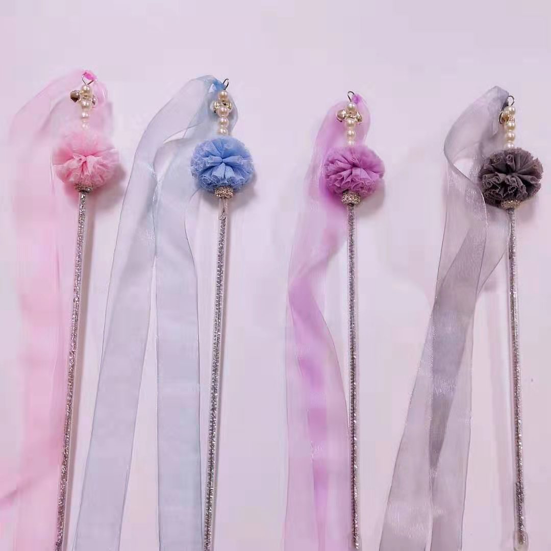 HKM-7690813 Elegant Purple and Peach Flannel Cat Wand T oy with 100cm Yarn Belt
