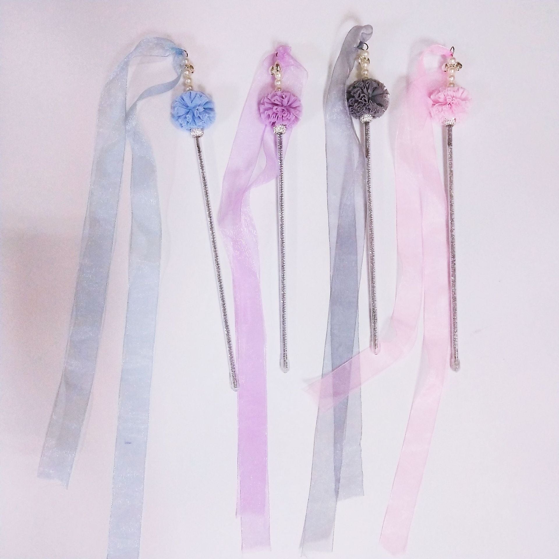 HKM-7690813 Elegant Purple and Peach Flannel Cat Wand T oy with 100cm Yarn Belt