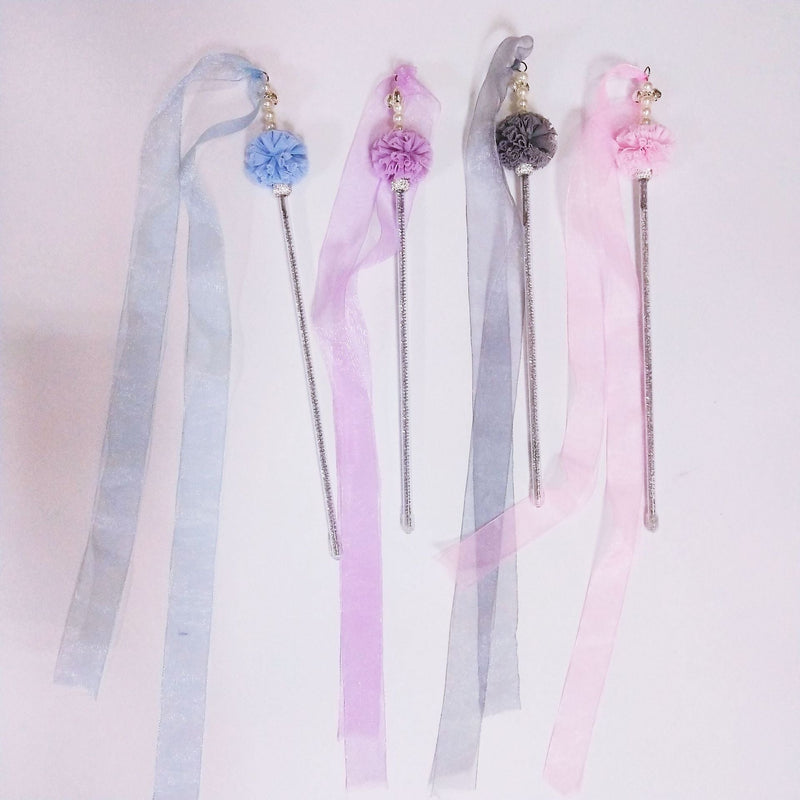 HKM-7690813 Elegant Purple and Peach Flannel Cat Wand T oy with 100cm Yarn Belt
