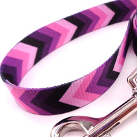 HKM-7705277 Color Stripe Digital Gradient PET Traction Strap in Purple Arrow Design - Available in S, M, L Sizes