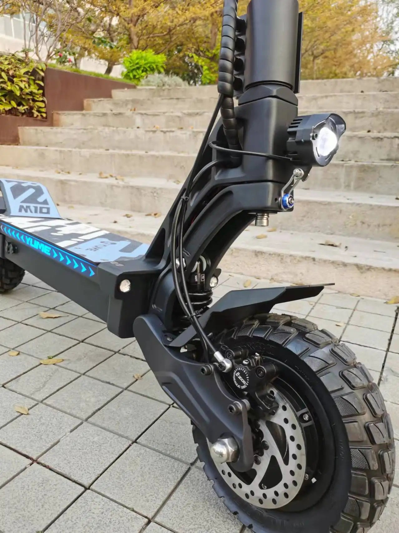 HKM-771923 YUME M10 Electric Scooter 250W Dual Motors 15mph Max Speed 10-inch Off-Road Tires Foldable for Adults