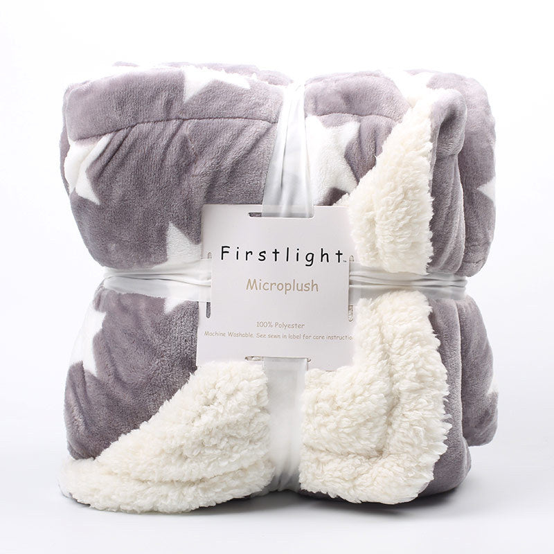 HKM-772499 Double-Thickened Polyester Blanket with Imitation Lambskin Design and Floral Pattern