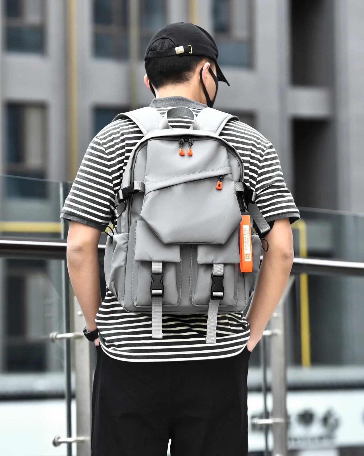 HKM-772947 Large Capacity 17 Inch Polyester Travel Backpack for Men and College Students