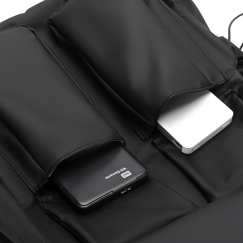 HKM-772947 Large Capacity 17 Inch Polyester Travel Backpack for Men and College Students