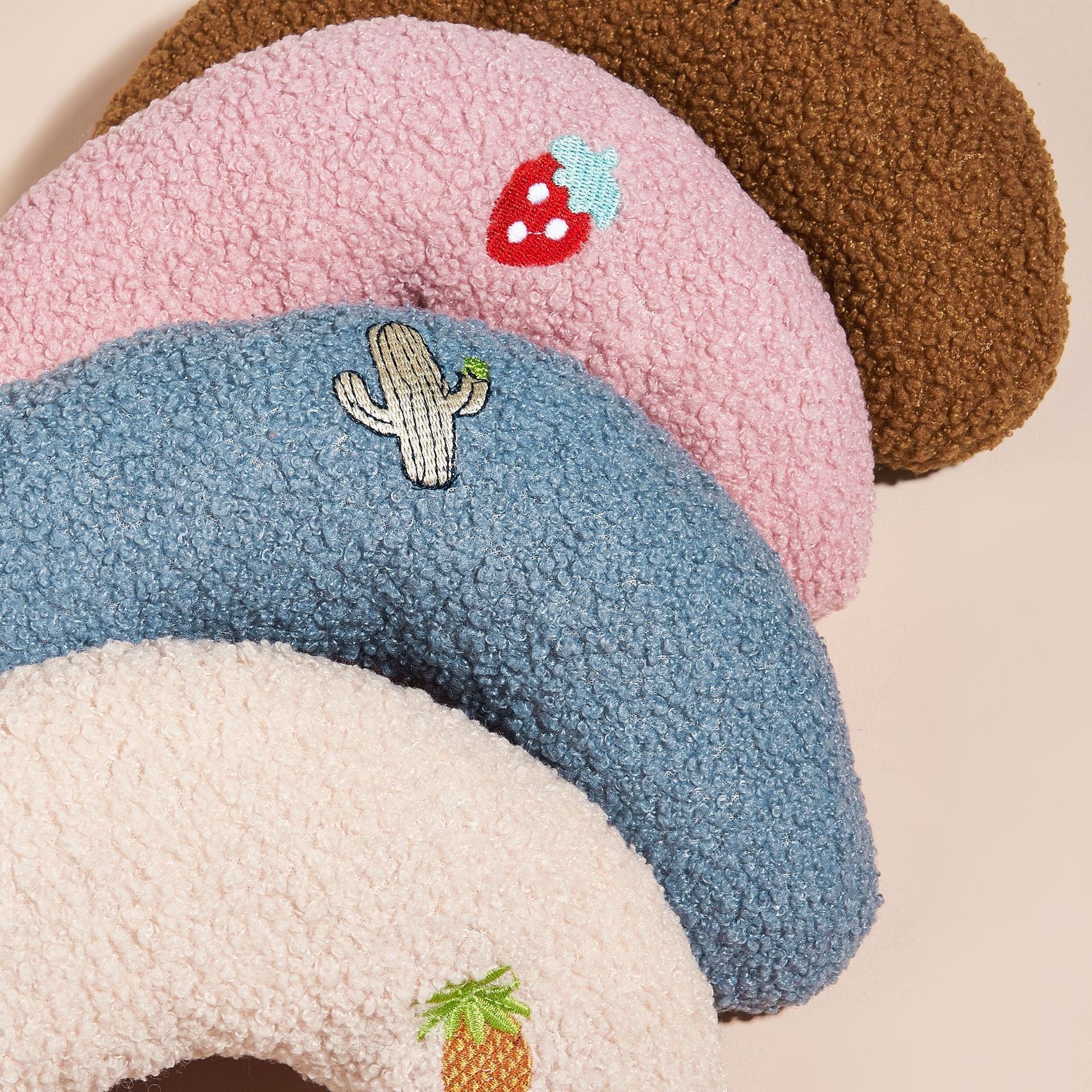 HKM-7735101 U-Shaped Cat Pillow with Catnip, Plush Sleep Aid and Cervical Support Toy in Various Colors