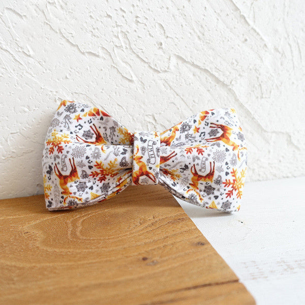 HKM-7763517 Golden Christmas Pet Bow - Polyester Bowknot for Dogs and Cats (XS to XL)