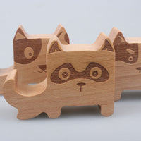 HKM-777875 Beech Wood Lazy Phone Holder – Custom Lettering Mobile Stand with Unique Animal Designs
