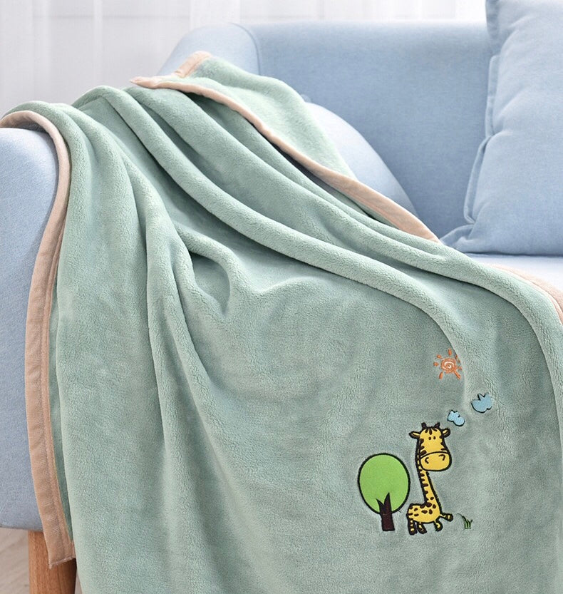 HKM-7800637 Thick Warm Flannel Pet Quilt Blanket for Fall & Winter - 100x120cm & 100x70cm