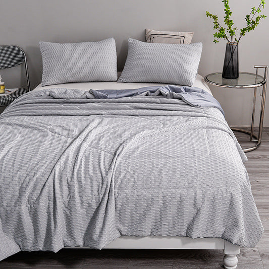 HKM-781779 Cooling Summer Quilt Made of Soft Silk-Blend Polyester, Available in Multiple Sizes
