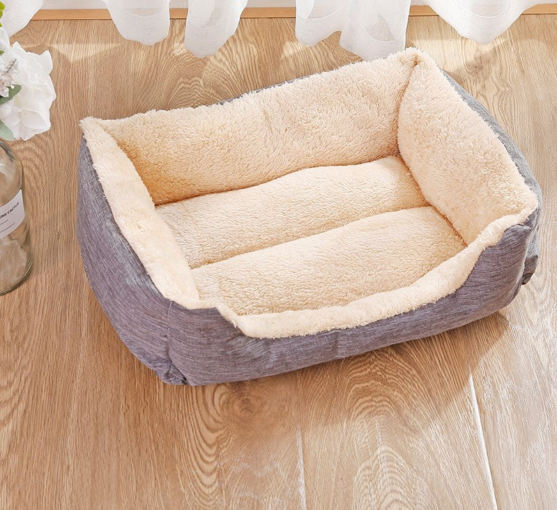 HKM-7830845 Four Seasons Universal Pet Kennel Mat in Soft Fleece for Comfort and Warmth