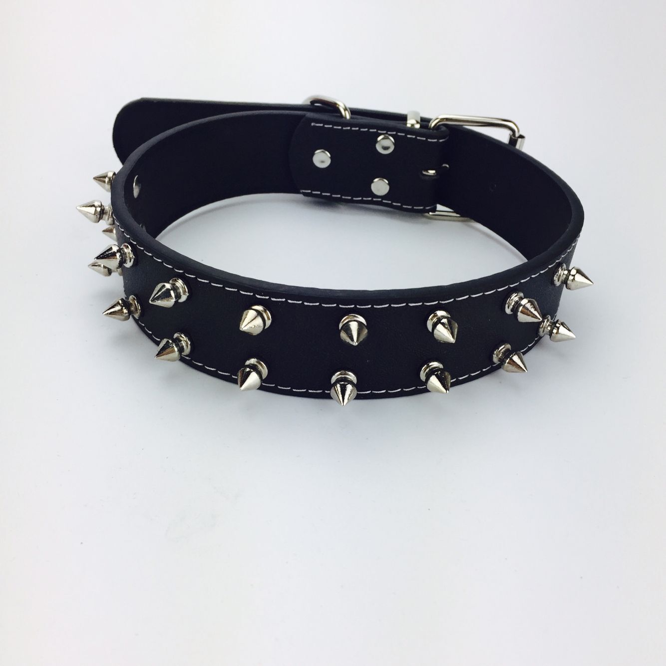 HKM-7834557 Solid Color Rivet Dog Collar for Stylish Pets - PU Material, Adjustable 43-54cm Neck Size