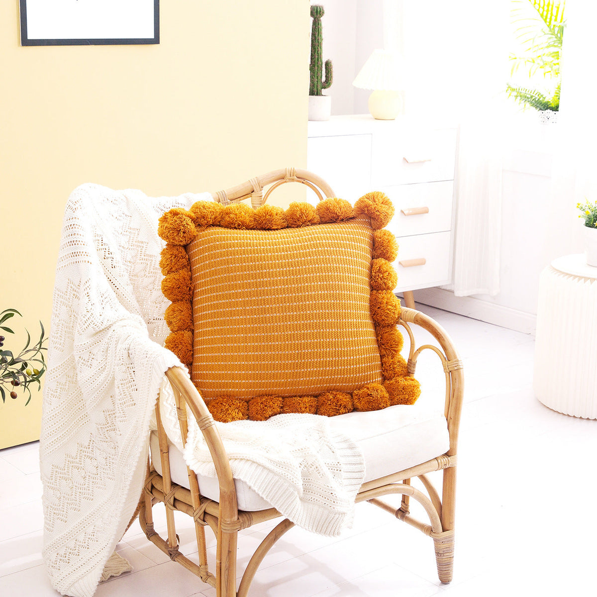 HKM-784147 Nordic Knitted Big Ball Pillow - Soft Polyester Fiber Cushion in Multiple Colors