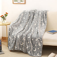 HKM-7866173 Cozy Flannel Glow-in-the-Dark Blanket for Comfortable Naps in Fun Designs