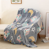 HKM-7866173 Cozy Flannel Glow-in-the-Dark Blanket for Comfortable Naps in Fun Designs