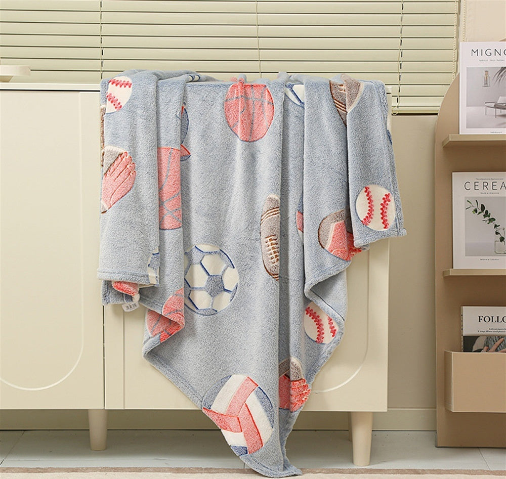 HKM-7866173 Cozy Flannel Glow-in-the-Dark Blanket for Comfortable Naps in Fun Designs