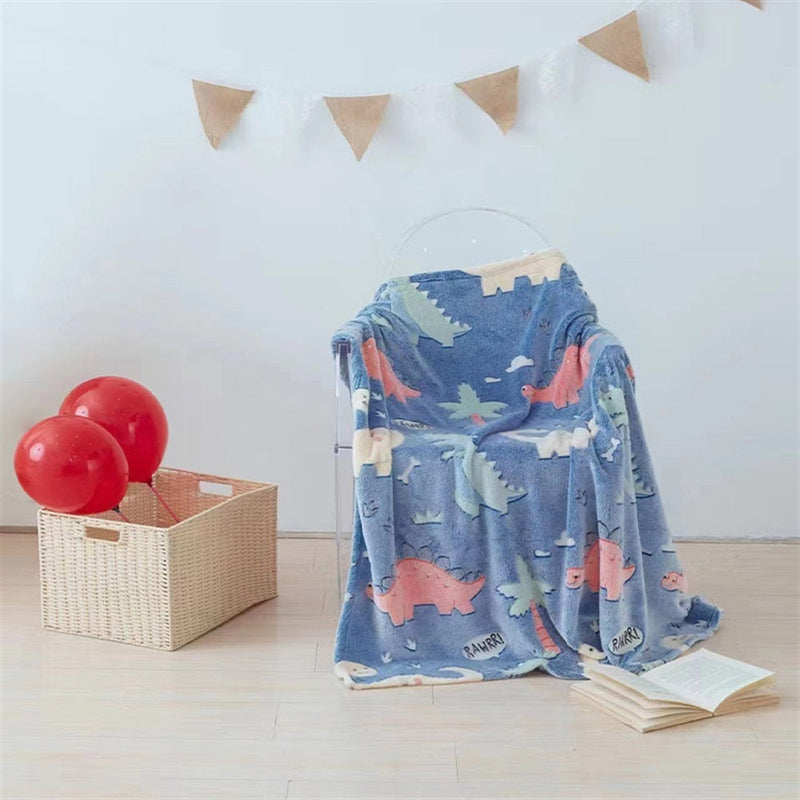 HKM-7866173 Cozy Flannel Glow-in-the-Dark Blanket for Comfortable Naps in Fun Designs