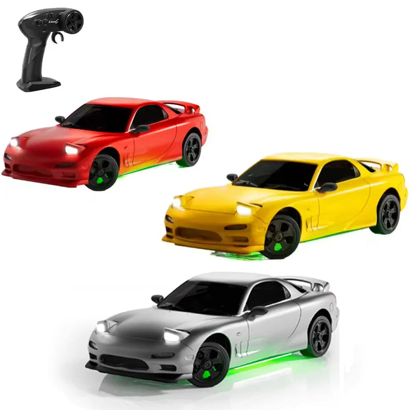 HKM-786643 1/18 Scale 4x4 Remote Control Drift Car with LED Lights and High-Speed Drift Wheels