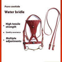 HKM-7915069 Elegant Pure Cowhide Horse Halter with Metal Buckle and Reins in Red and Black