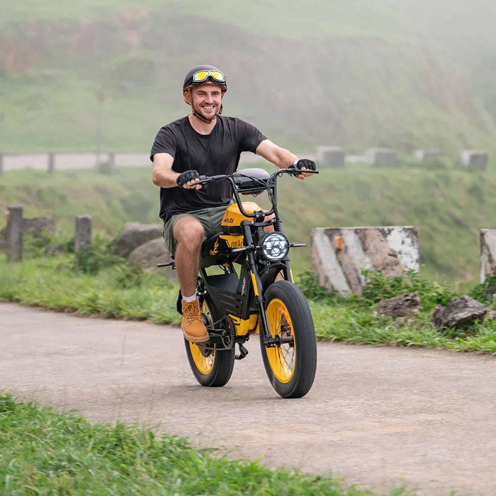 HKM-794067 HappyRun G100Pro Electric Bike - 6000W Dual Batteries, Long Range, Street Motorcycle, 72V Power