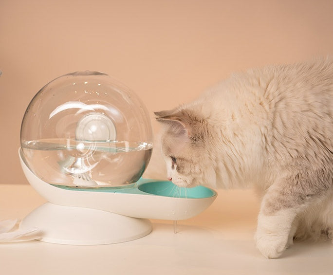 HKM-7979325 Automatic Cat Drinking Fountain with 2.8L Water Capacity and Transparent Container