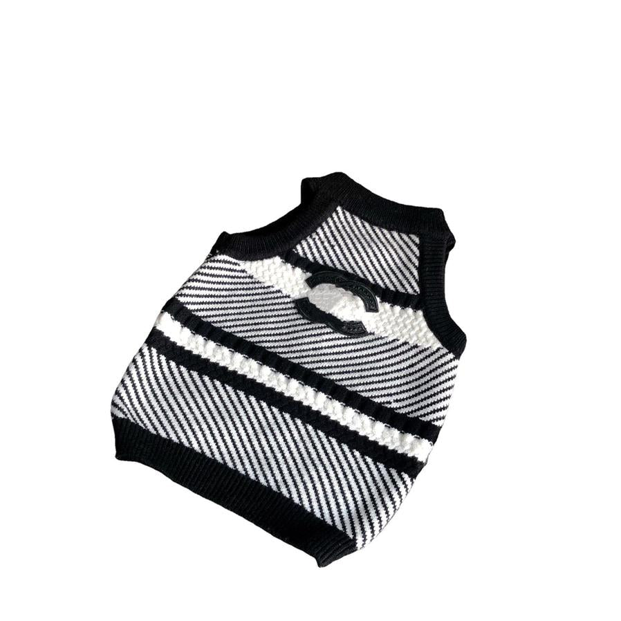 HKM-798803 Acrylic Pull-over Pet Sweater for All Seasons in Black and White