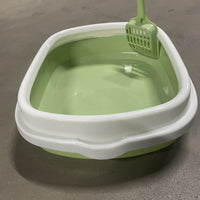 HKM-8067389 Compact Cat Litter Box for Small Spaces - Ideal for Kittens and Small Cats