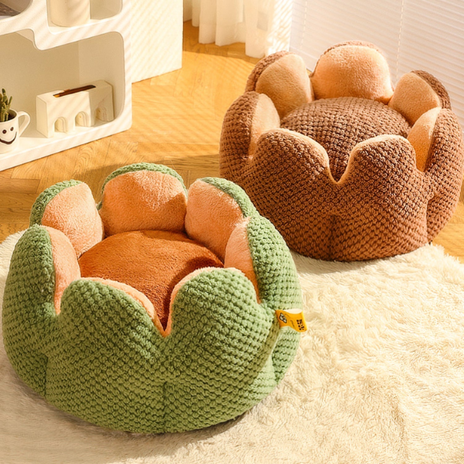HKM-8080701 Cactus Petal Shape Soft Plush Pet Bed for Cats and Small Dogs, Warm Sleeping Nest with Non-Slip Base, Machine Washable