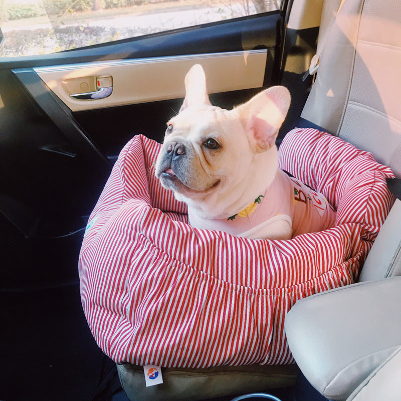 HKM-8106685 Red and Blue Striped Travel Car Seat Cushion for Small Dogs, Suitable for Most Cars and SUVs, 55x50x30cm