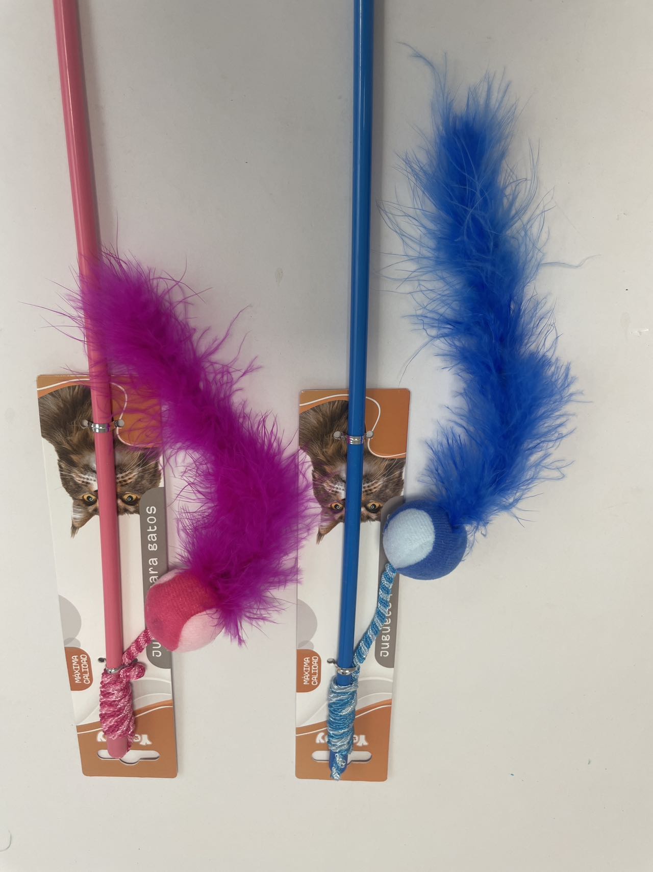 HKM-8111037 Feather Cat Teaser with Small Ball for Interactive Play