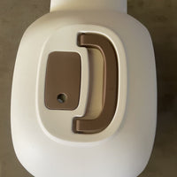 HKM-8132925 Enclosed Cat Litter Box with Easy Access and Odor Control