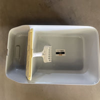 HKM-8165693 Compact Square Cat Litter Box for Convenient and Clean Pet Care