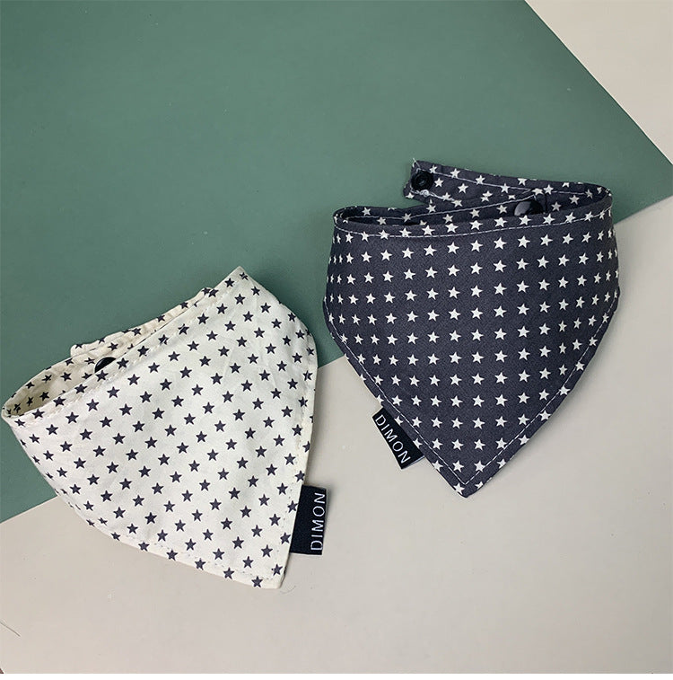 HKM-8206141 Cotton Triangle Pet Scarf with Five-Pointed Star Pattern in White and Grey, Available in Small and Medium Sizes