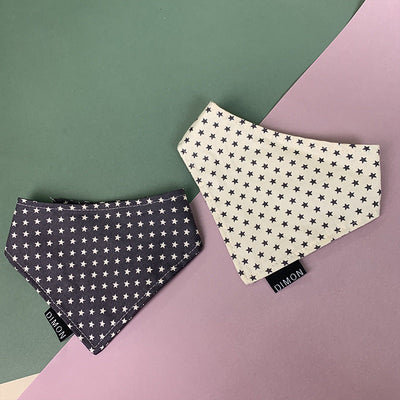 HKM-8206141 Cotton Triangle Pet Scarf with Five-Pointed Star Pattern in White and Grey, Available in Small and Medium Sizes