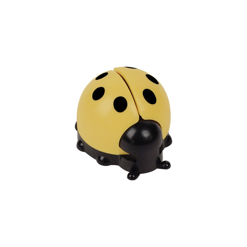 HKM-8207165 Ladybird Catnip Ball Toy for Pet Relaxation and Dental Care - Various Colors Available