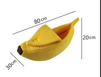 HKM-8208573 Cozy Banana-Shaped Pet Bed with Soft Plush Fabric for Dogs and Cats
