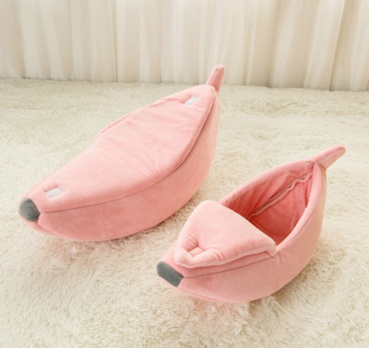 HKM-8208573 Cozy Banana-Shaped Pet Bed with Soft Plush Fabric for Dogs and Cats