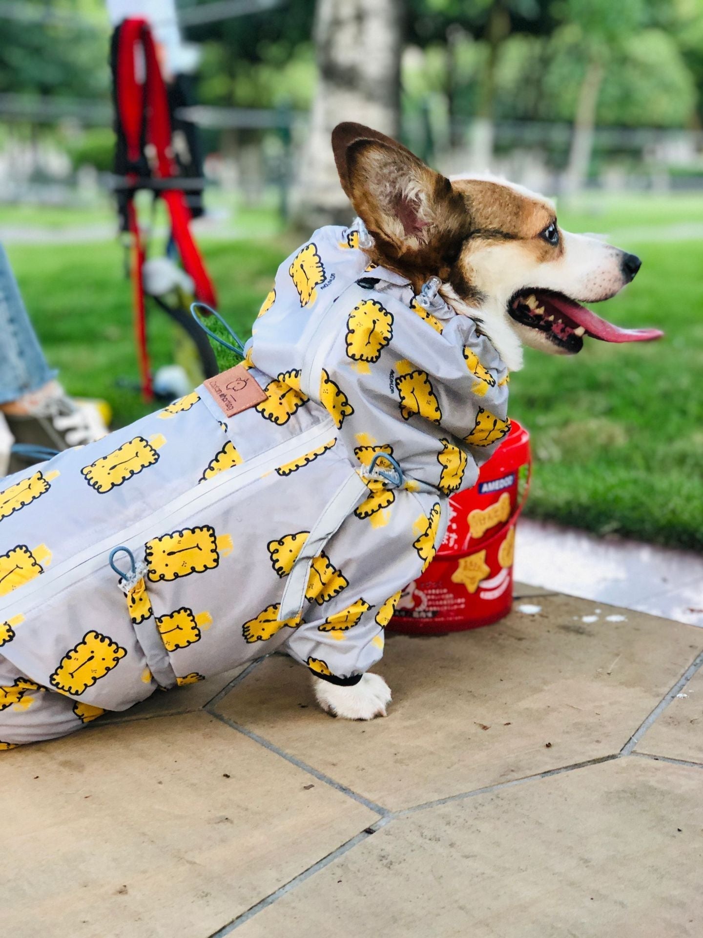 HKM-8209085 Fully Wrapped Waterproof Raincoat for Dogs - Available in Various Patterns and Sizes