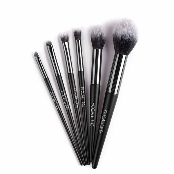 HKM-822675 Set of 6 Quick-Drying Makeup Brushes with Soft Man-Made Fibers and Aluminum Handles
