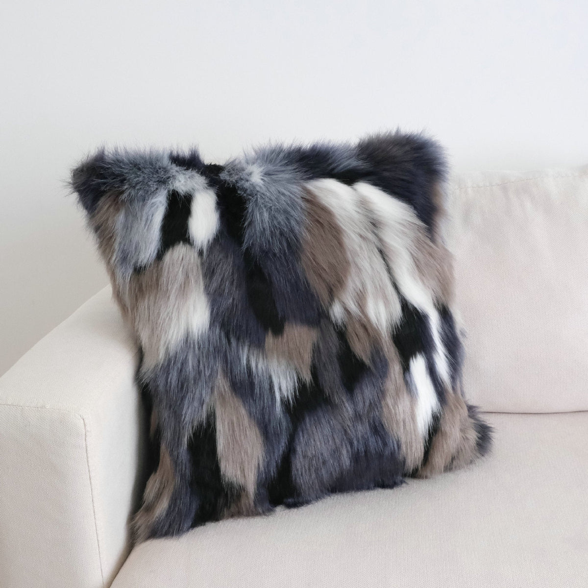 HKM-824723 Light Luxury Mink-like Fur Pillow - Mixed Color Options, Available in Various Sizes