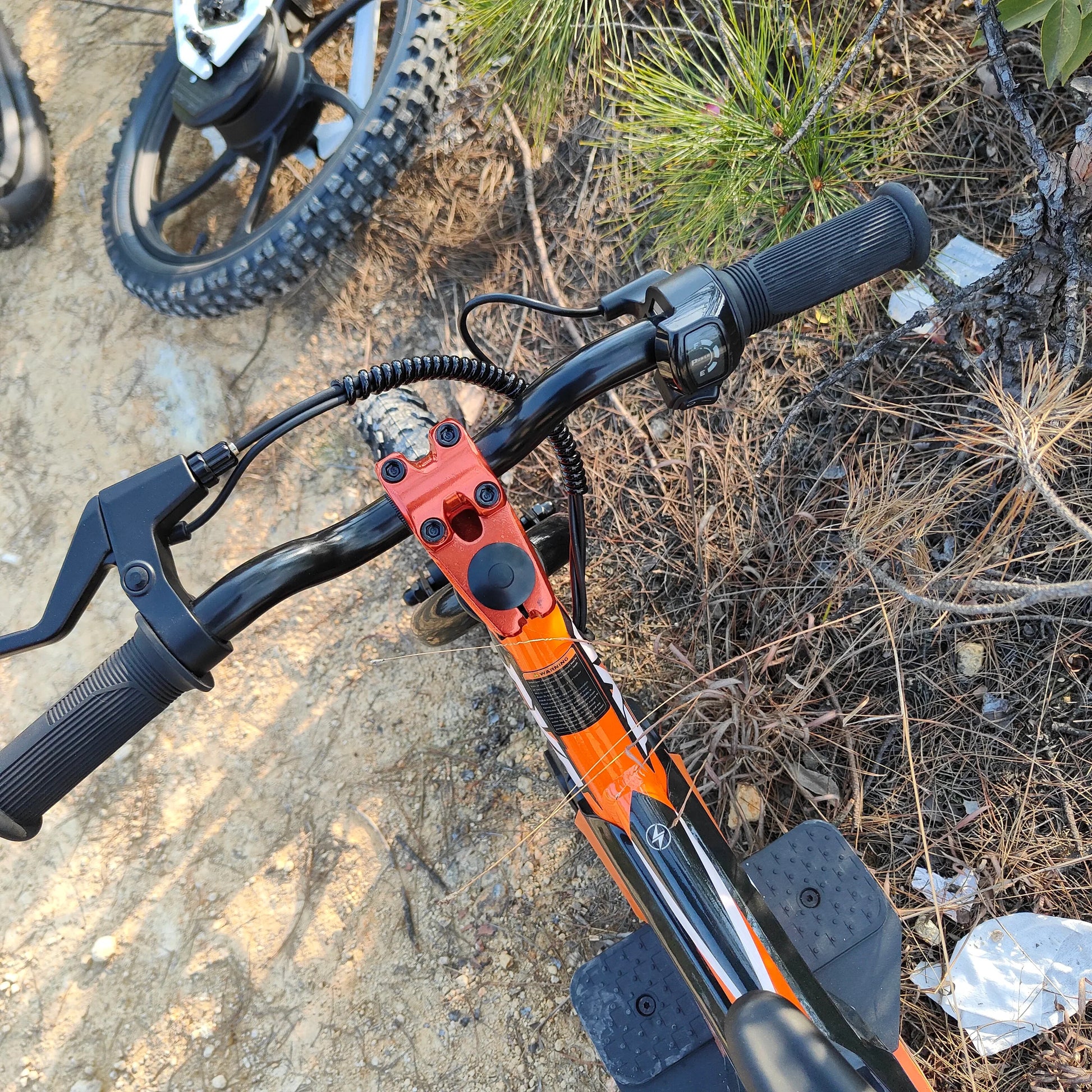 HKM-825171 Kids Electric Balance Bike 12" with 36V Lithium Battery, Aluminum Frame, 250W Motor, One Seat Capacity
