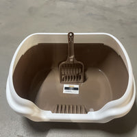 HKM-8263997 Semi-Enclosed Cat Litter Box for Enhanced Privacy and Reduced Odor Control