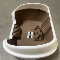 HKM-8263997 Semi-Enclosed Cat Litter Box for Enhanced Privacy and Reduced Odor Control