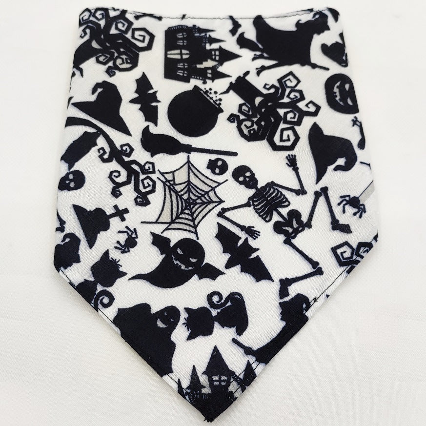 HKM-8271677 Pet Triangle Scarf Towel for Drool Cleanup - Soft Polyester Tie-Dye Design