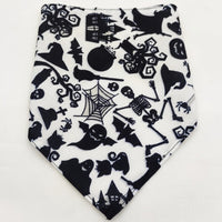 HKM-8271677 Pet Triangle Scarf Towel for Drool Cleanup - Soft Polyester Tie-Dye Design
