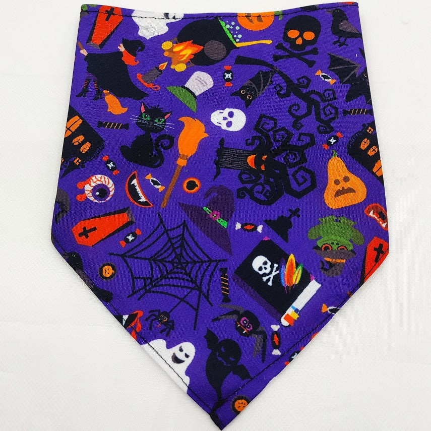 HKM-8271677 Pet Triangle Scarf Towel for Drool Cleanup - Soft Polyester Tie-Dye Design